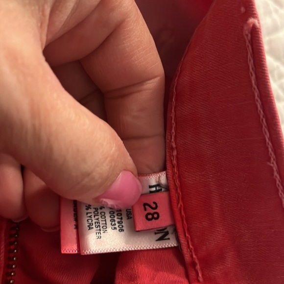 Hudson jeans in a soft red good condition - Picture 3 of 4